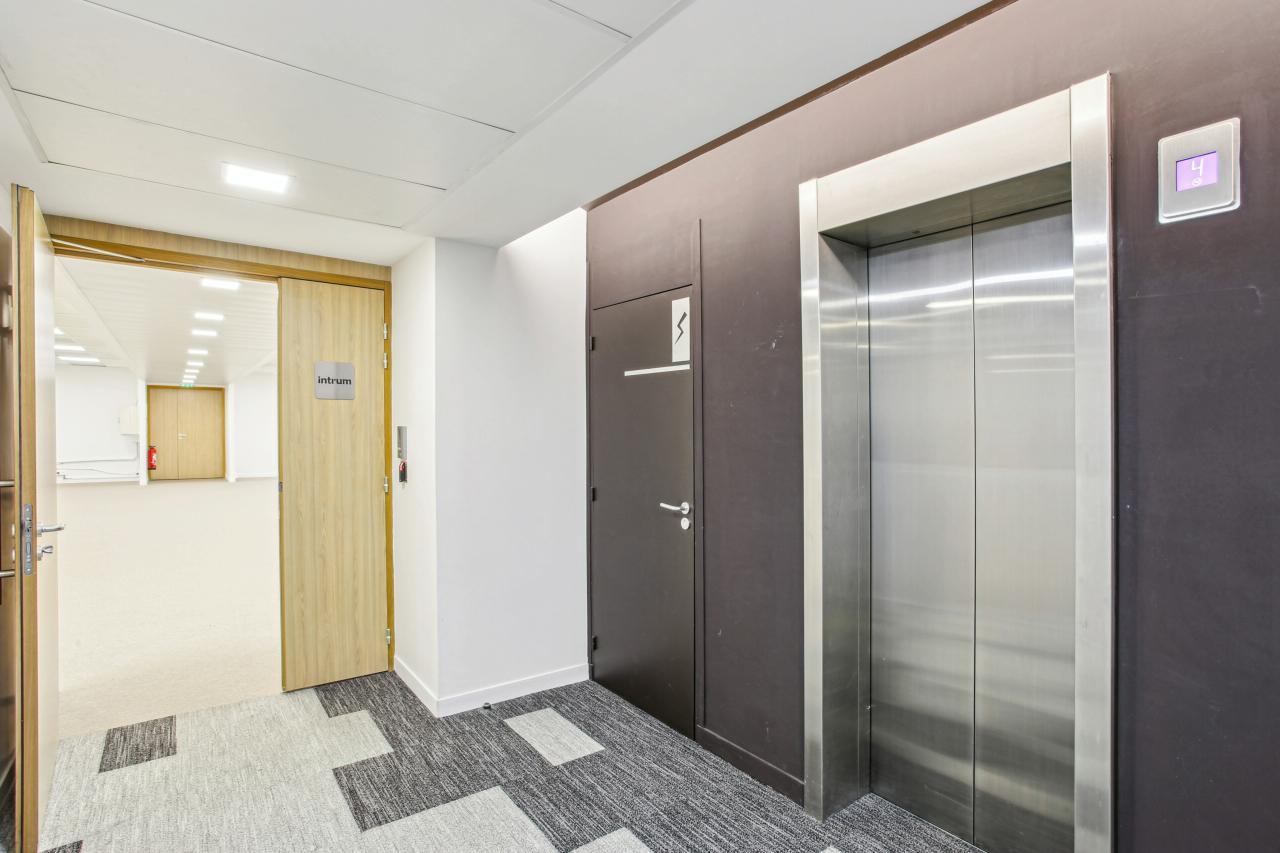 Bureau Rueil-Malmaison 325m² Location bureau Rueil-Malmaison Hauts-de-Seine OLBUR2001702 6